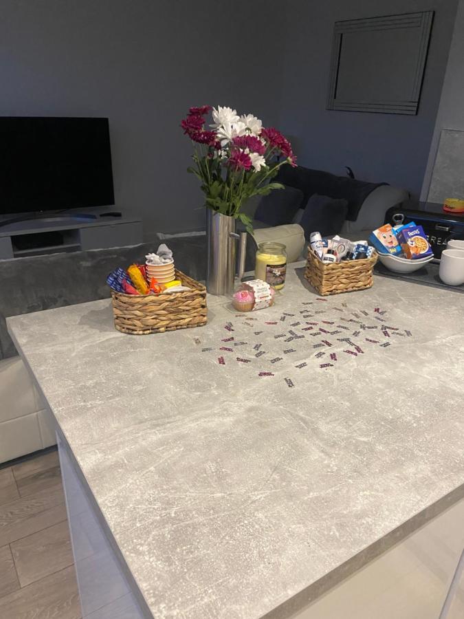 Spacious One Bedroom Ground Floor Apartment Harrogate Kültér fotó